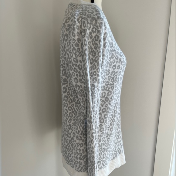 A New Day Grey Leopard Print Sweater. Size M. Worn once - excellent condition! - Picture 4 of 8